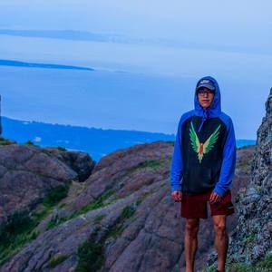 Meet your Posher, Derek